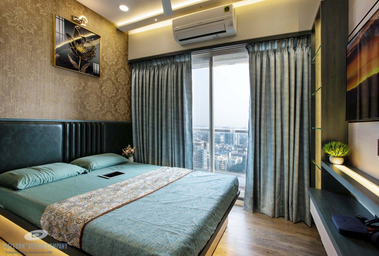 Guest bedroom alternate view