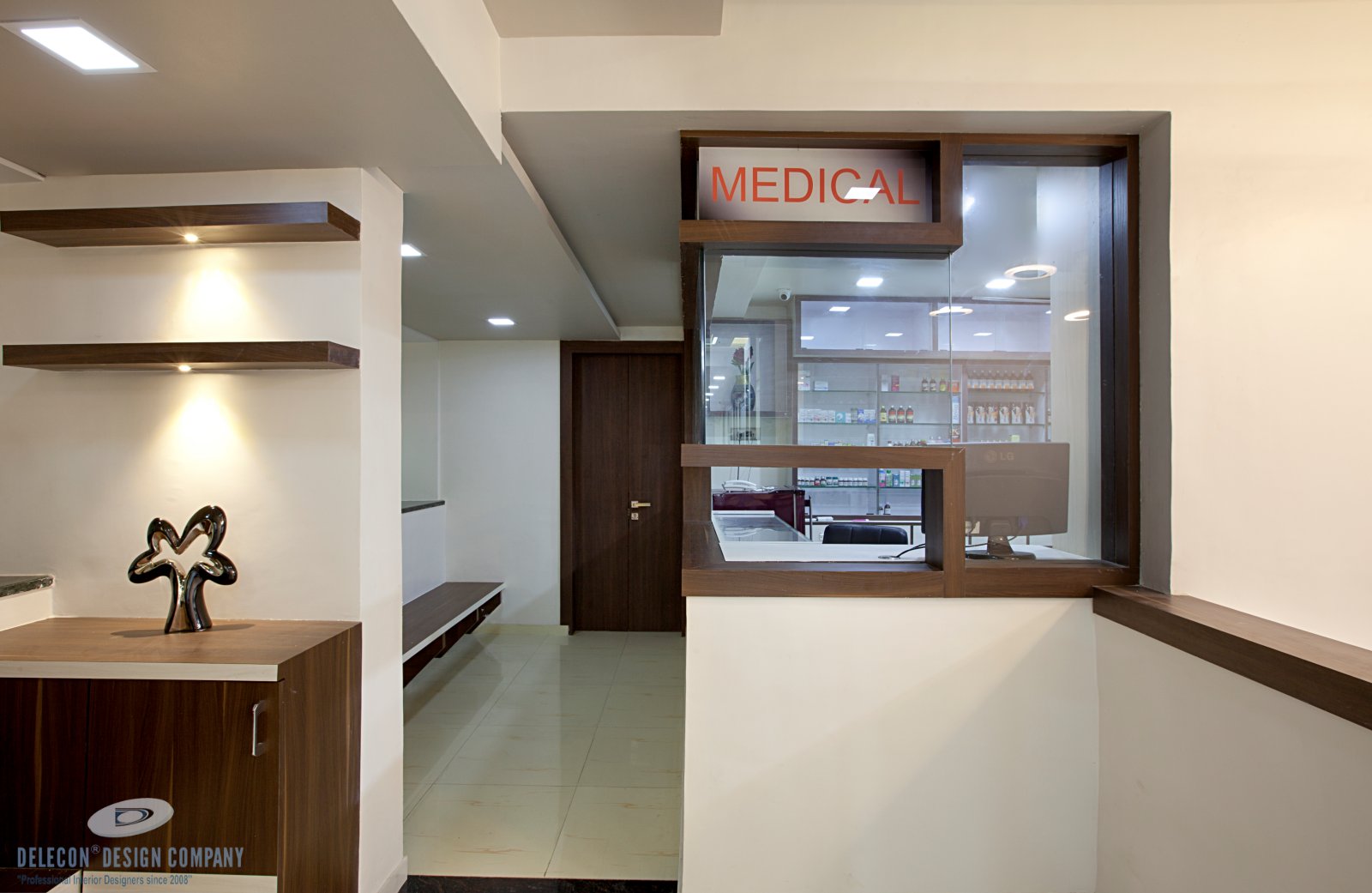 Medical room design with work counter