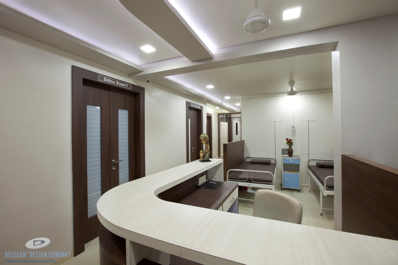 Nursing station desk design in hospital