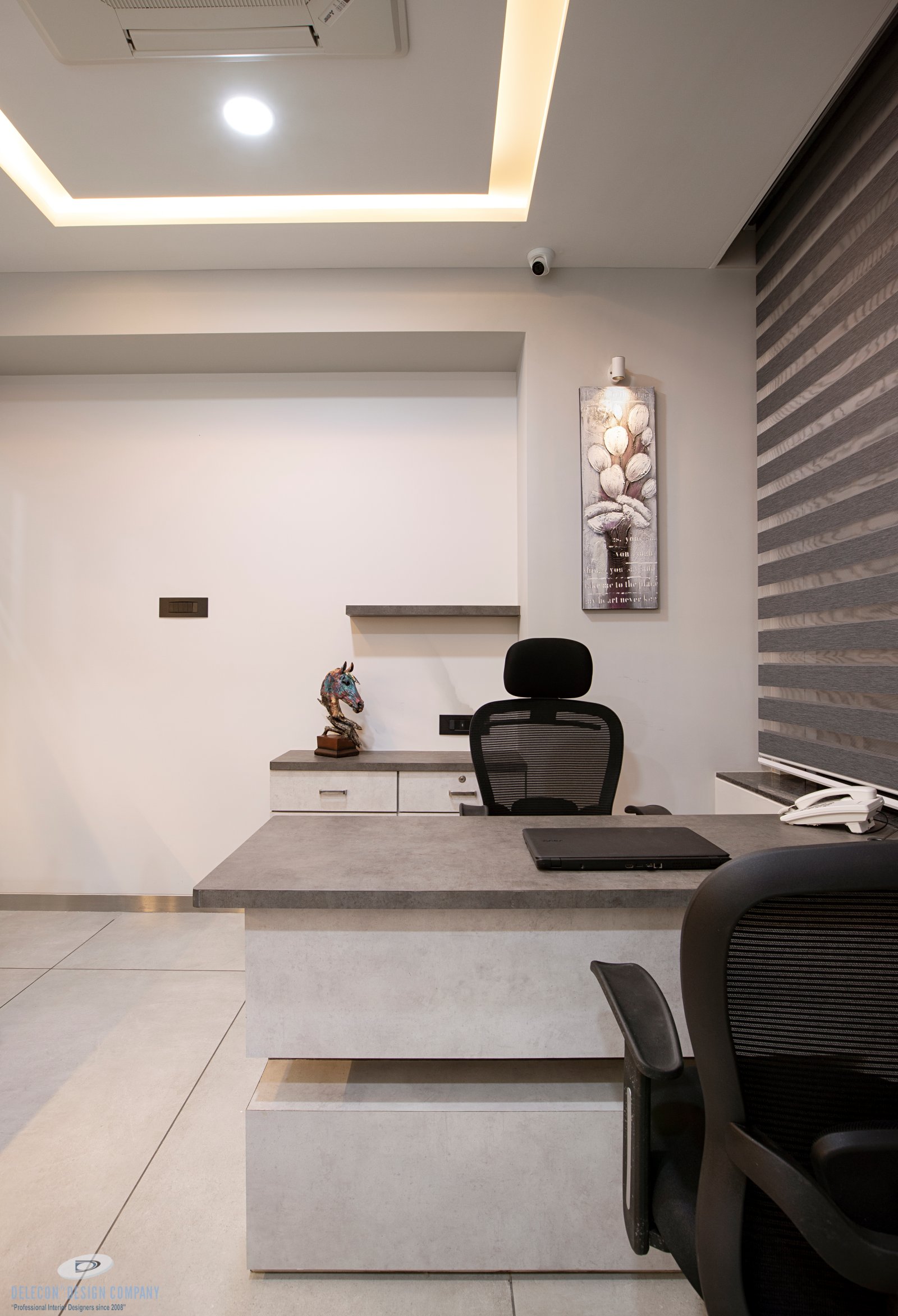 Accounts section view 3 with workstation layout