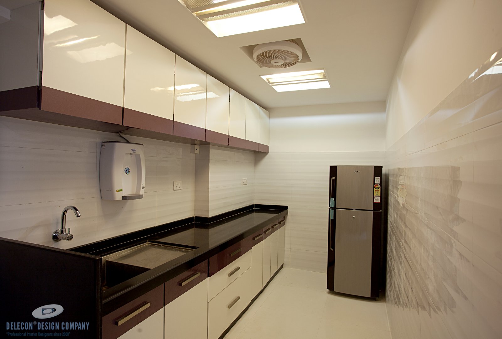 Office pantry design in Shelton Group head office Mumbai